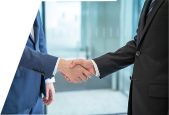 運用開始の握手